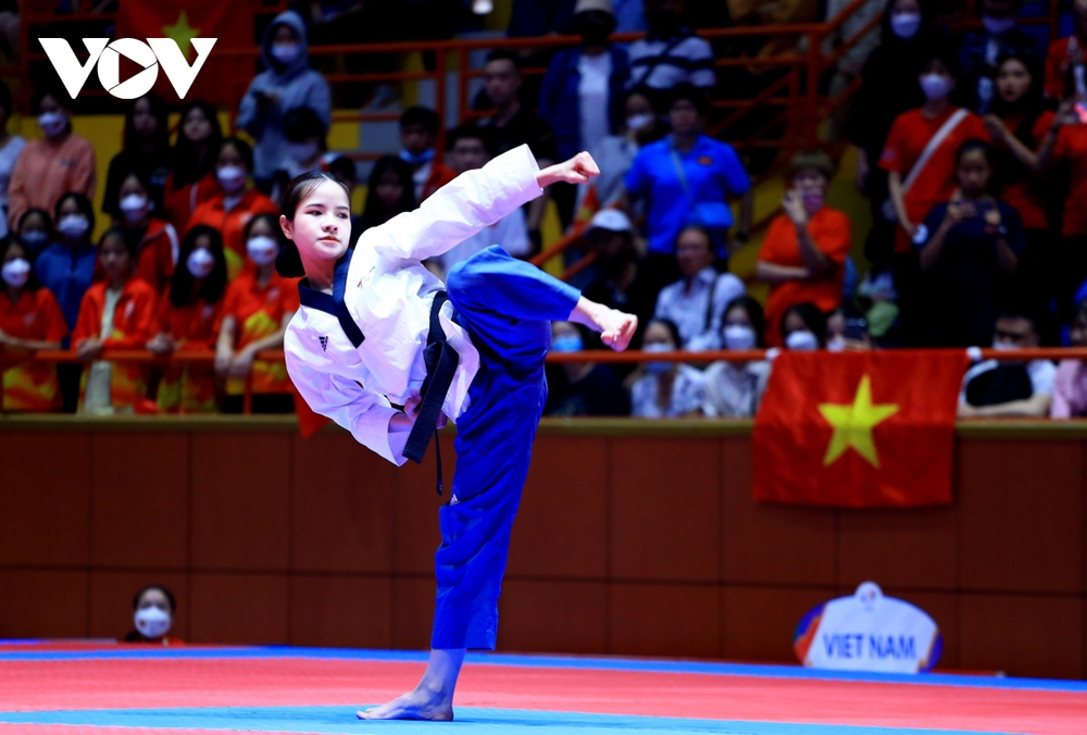 Nữ VĐV Taekwondo Việt Nam ngấn lệ khi tuột HCV - Ảnh 2.
