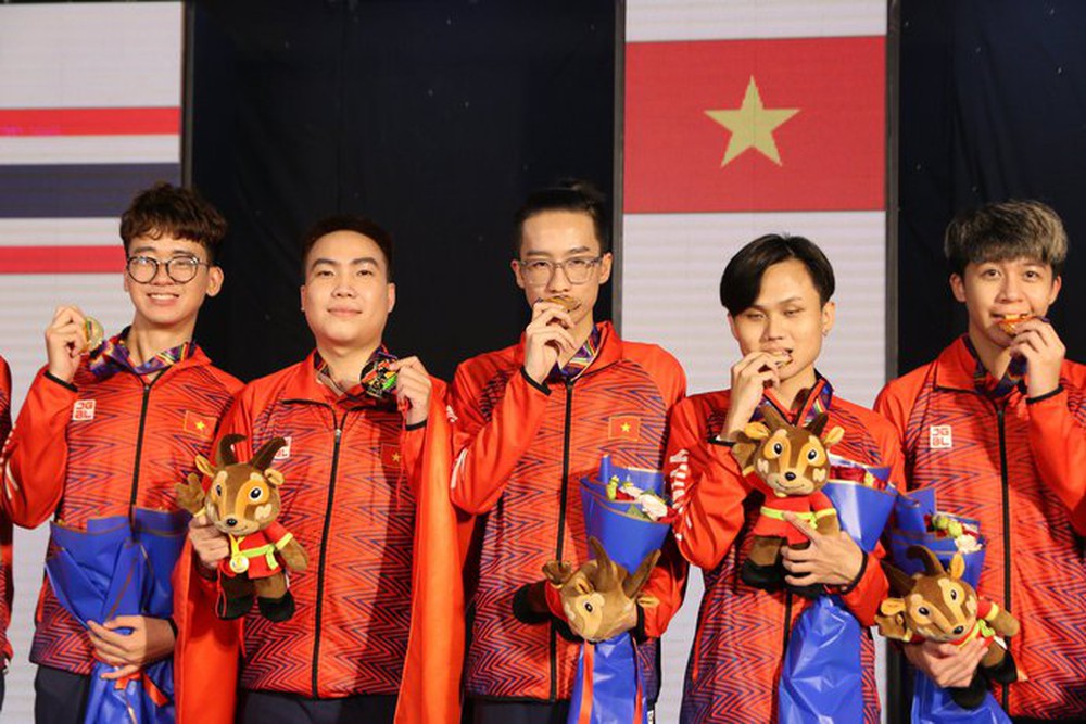 Khoảnh khắc ấn tượng: Đội tuyển Tốc Chiến mang về HCV SEA Games lịch sử cho Esports Việt Nam - Ảnh 4.