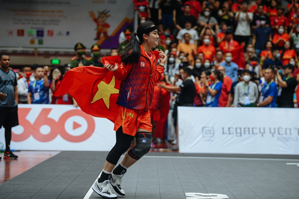HLV tuyển nữ bóng rổ 3x3 Việt Nam: Chúng tôi chưa muốn dừng lại ở tấm huy chương Bạc - Ảnh 4.