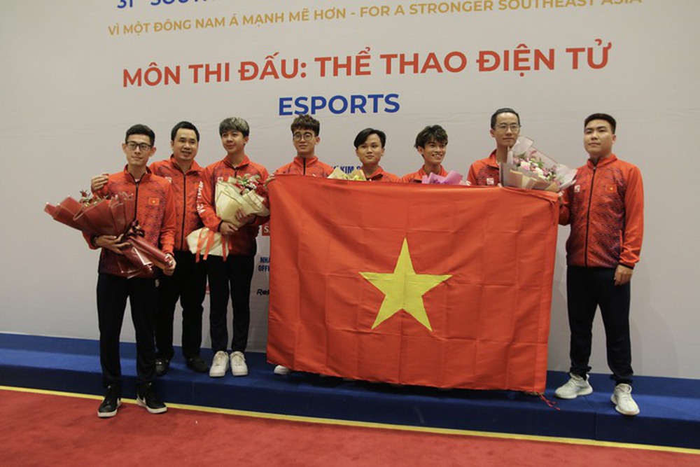 Khoảnh khắc ấn tượng: Đội tuyển Tốc Chiến mang về HCV SEA Games lịch sử cho Esports Việt Nam - Ảnh 8.