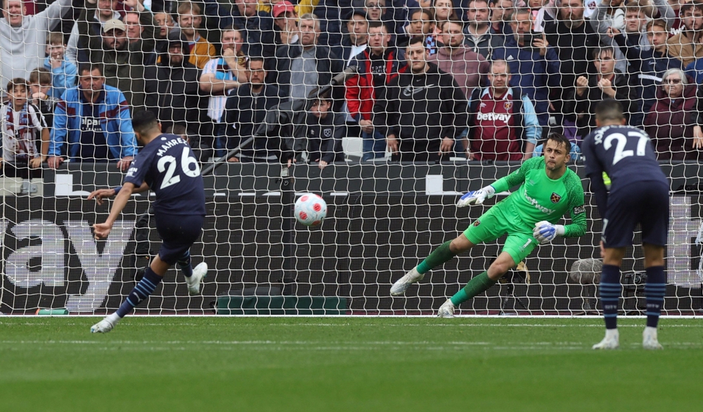 Man City bị West Ham cầm hòa, cuộc đua vô địch Ngoại hạng Anh hấp dẫn đến vòng cuối cùng - Ảnh 10.