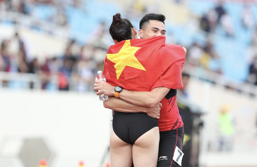 TRỰC TIẾP SEA Games 31 (ngày 17/5): Đoàn Thể thao Việt Nam lại liên tiếp gặt HCV - Ảnh 3.
