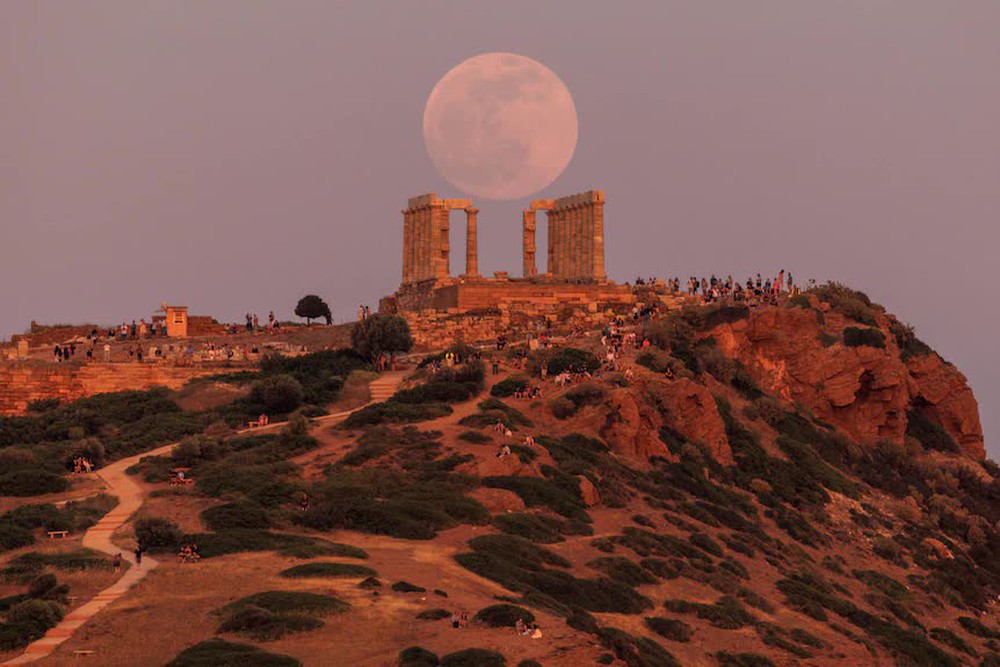 The first super lunar eclipse of the year: People are eager to see Hang blooming from all over the world - Photo 2.