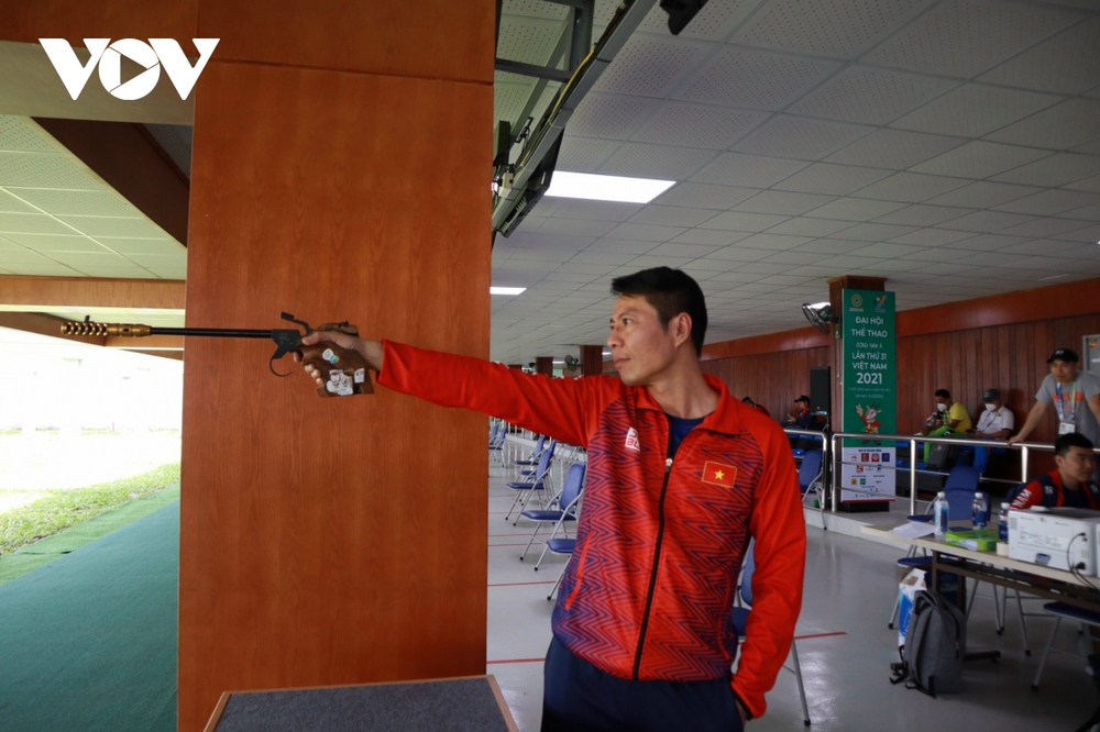 Xạ thủ Trần Quốc Cường chia tay sự nghiệp bắn súng sau khi giành HCV SEA Games - Ảnh 1.
