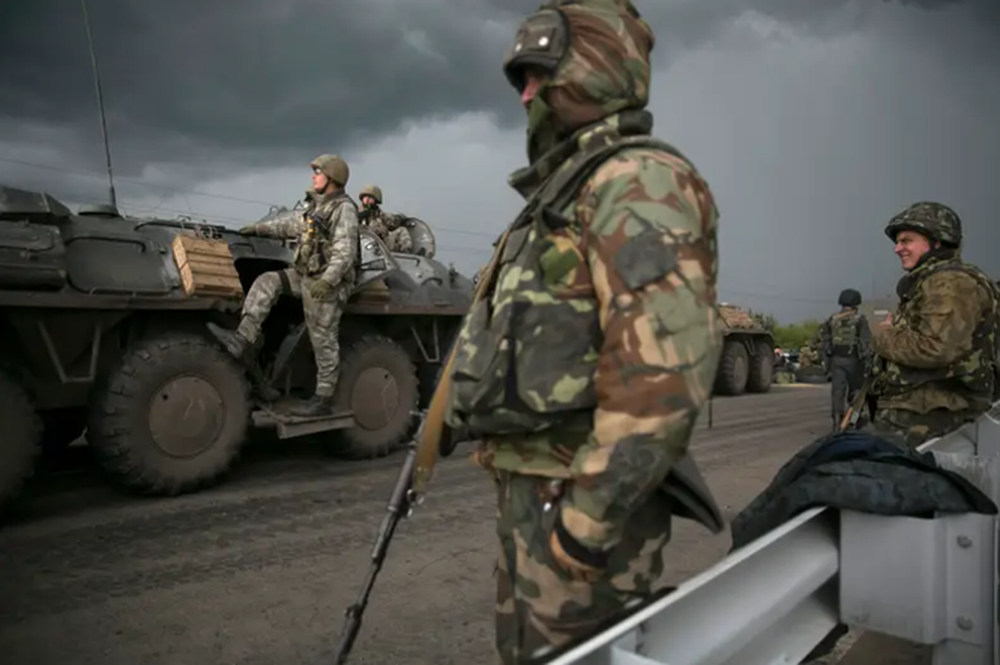 4 key factors help Ukraine to stand firm against Russian attacks - Photo 2.