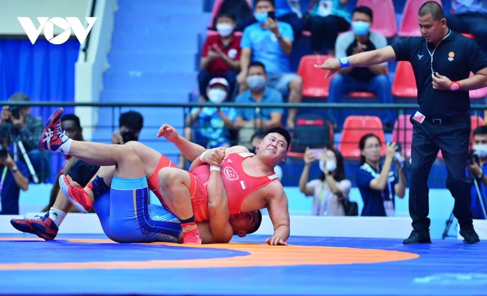 Giành HCV SEA Games 31, “lão tướng” Hà Văn Hiếu ăn mừng theo phong cách của Ronaldo - Ảnh 4.