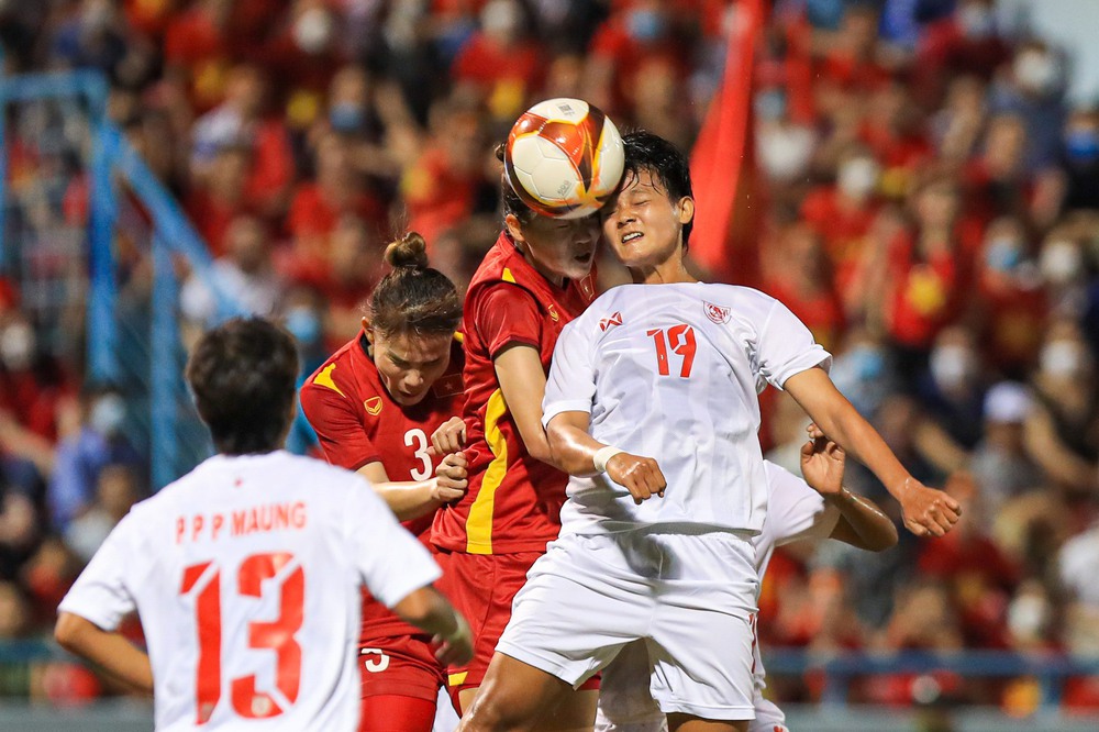 Việt Nam 1-0 Myanmar: Tuyển Việt Nam tấn công dồn dập, sớm vượt lên dẫn trước - Ảnh 1.