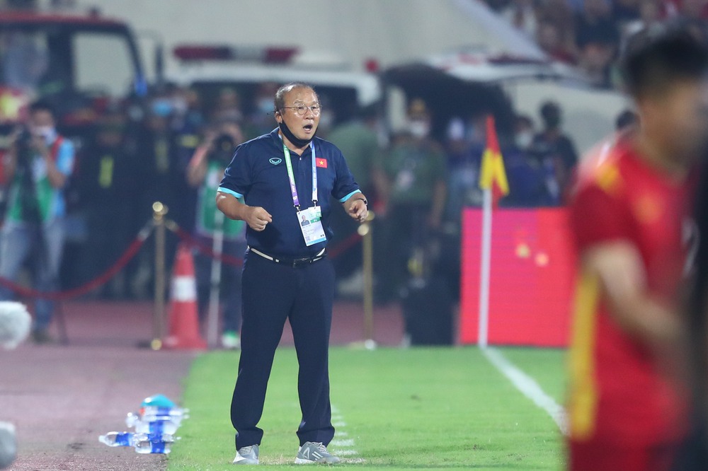 TRỰC TIẾP SEA Games 31 (22/5): Chủ nhà đoạt tấm HCV bóng đá nam, phá sâu kỷ lục HCV? - Ảnh 1.