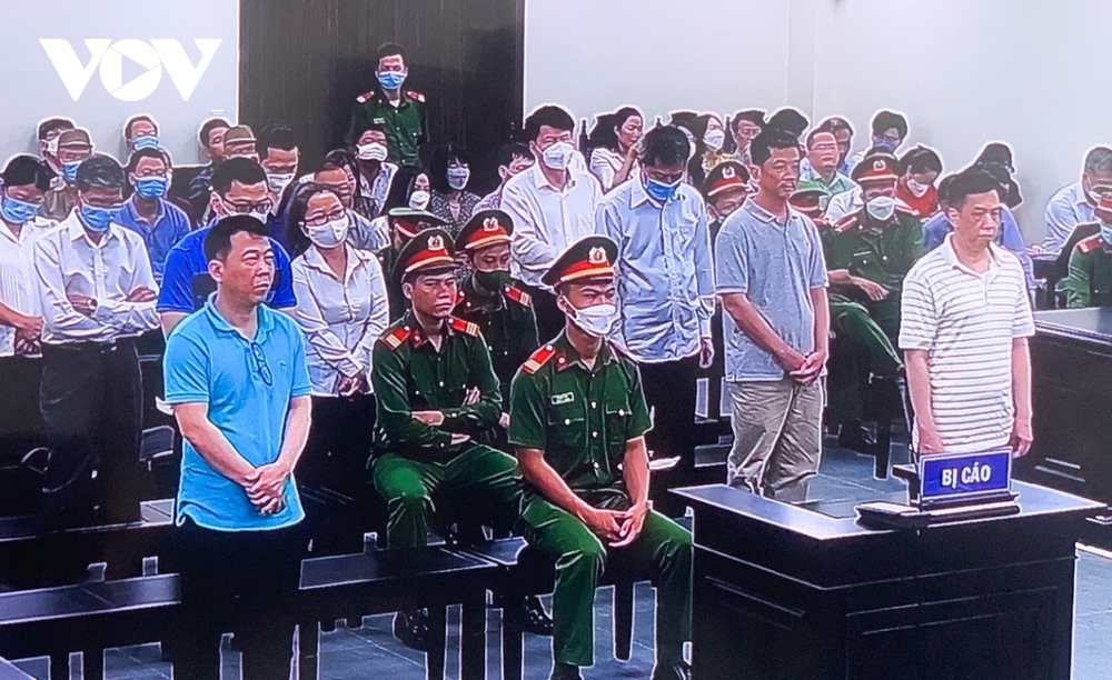 Cựu Thứ trưởng Bộ Y tế Trương Quốc Cường nhận mức án 4 năm tù - Ảnh 1.