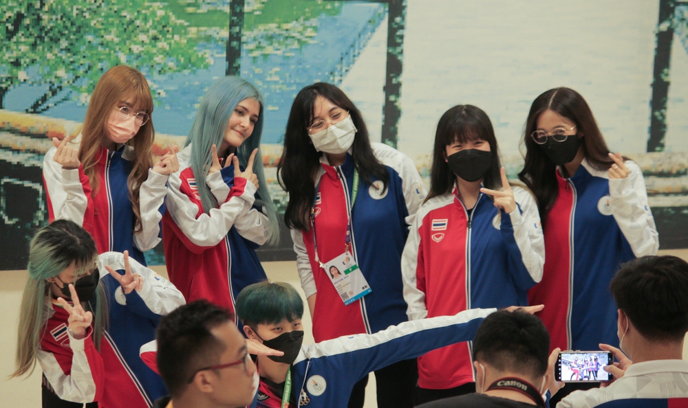 Khép lại giấc mơ vàng tại SEA Games 31, tuyển Tốc Chiến nữ Việt Nam khẳng định sẽ quyết tâm trong tương lai - Ảnh 11.