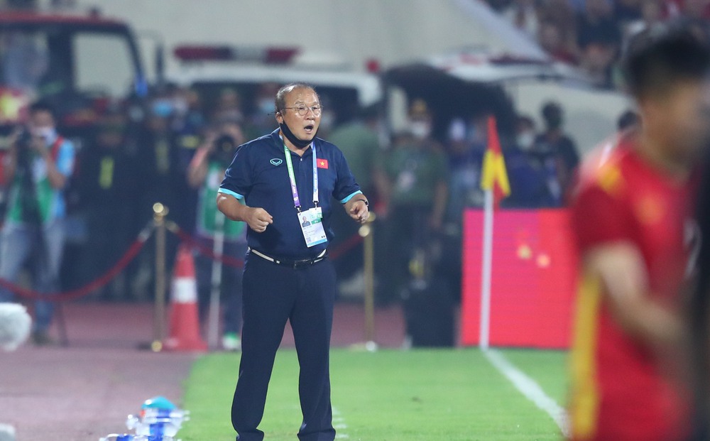 HLV Park tuyên chiến U23 Thái Lan, nhắc nhở Tiến Linh, hé lộ chấn thương của Văn Xuân