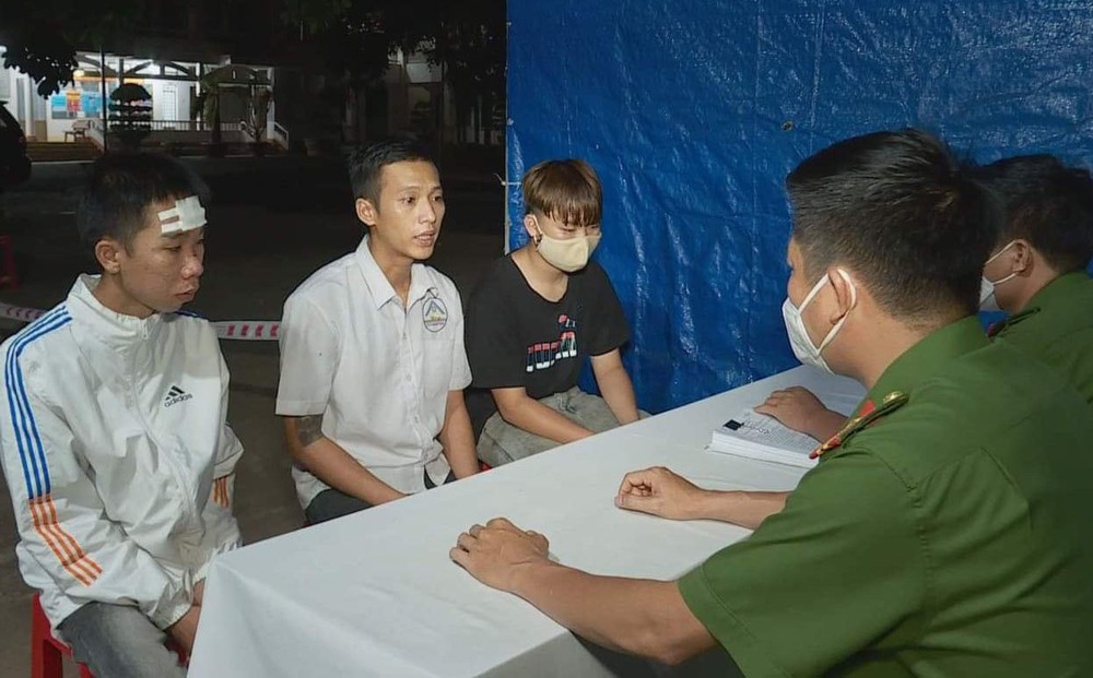 Bắt tạm giam 3 thanh niên tông chết người nghi trộm chó, mèo