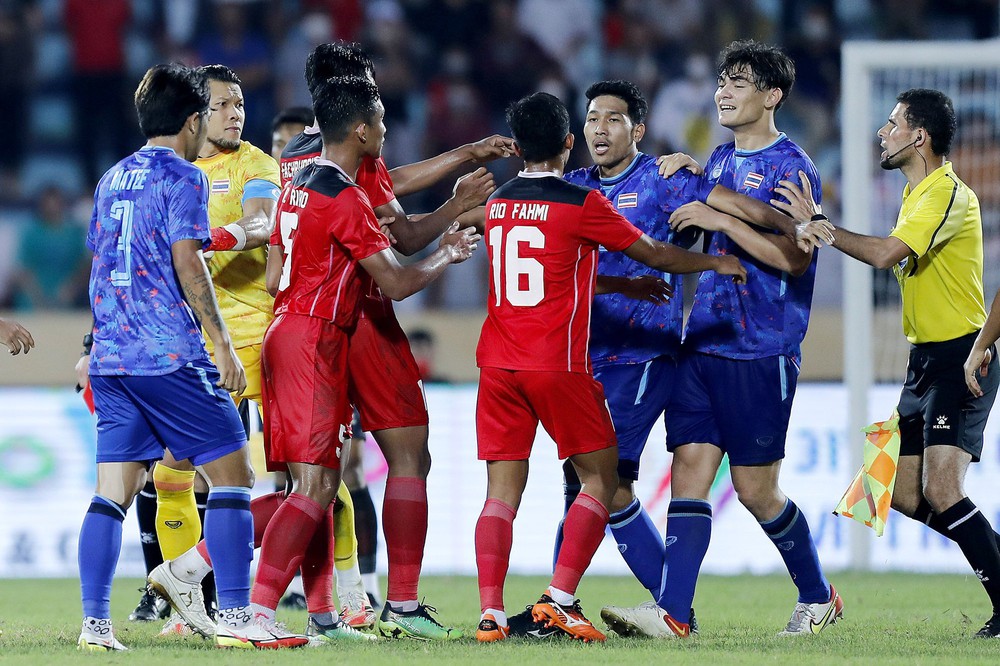 Madam Pang sternly warned Thailand U23 after the match with 4 red cards against U23 Indonesia - Photo 1.