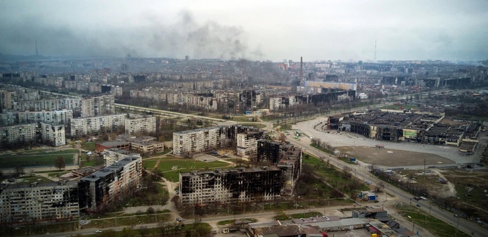 Ukraine announced an end to the fighting in Mariupol, ceding control to Russia - Photo 1.