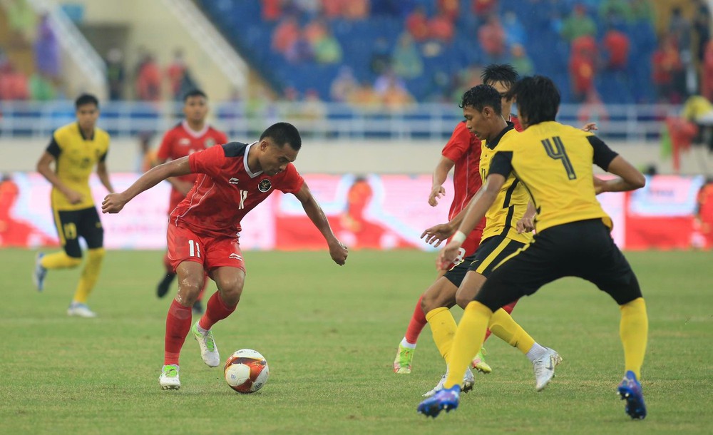 Bỏ lỡ quá nhiều cơ hội, U23 Malaysia rơi nước mắt nhìn U23 Indonesia giành HCĐ SEA Games - Ảnh 3.