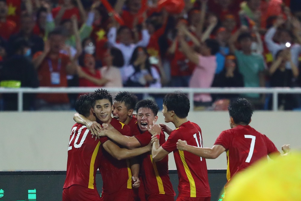 Báo Trung Quốc sửng sốt với kỷ lục của U23 Việt Nam, chê U23 Thái Lan “đá xấu” - Ảnh 1.
