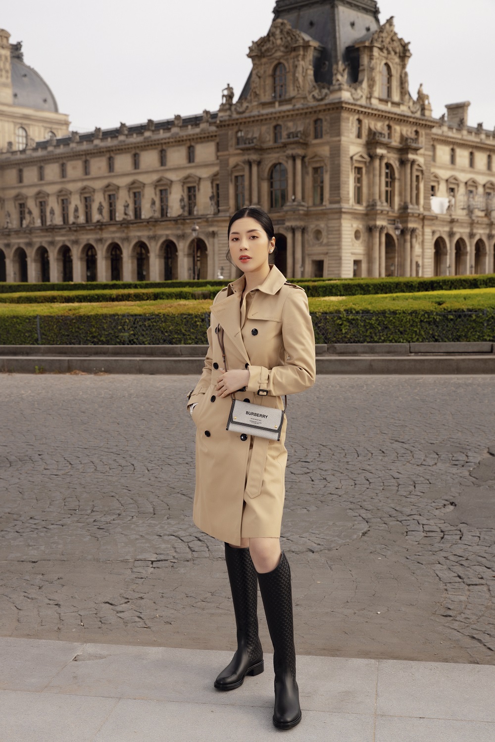 Hoa hậu Tô Diệp Hà xinh đẹp, thăm thú Paris - Ảnh 8.