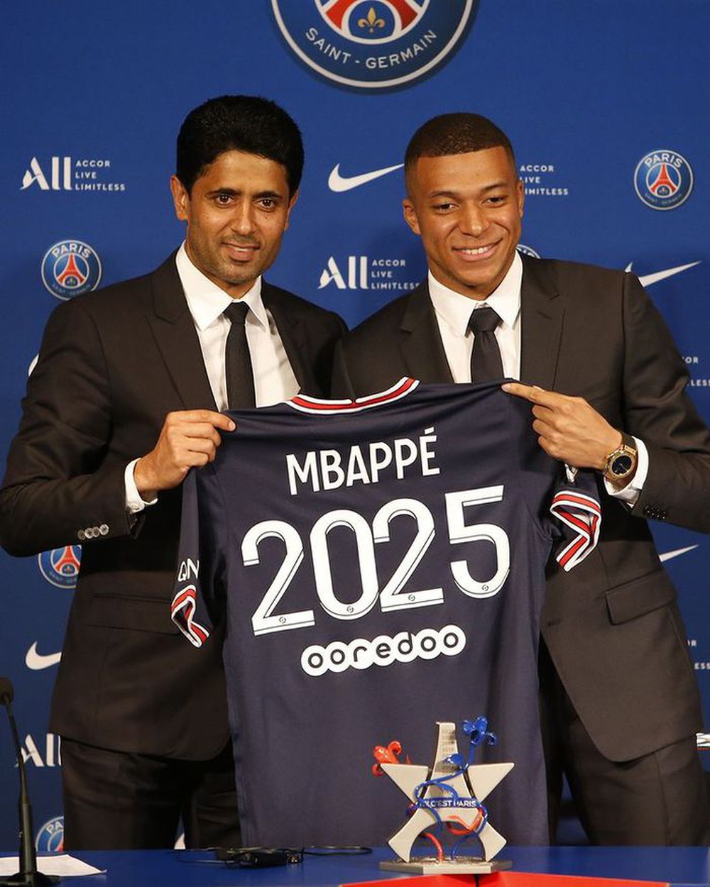 Toàn cảnh màn quay xe của Mbappe với Real Madrid - Ảnh 1.