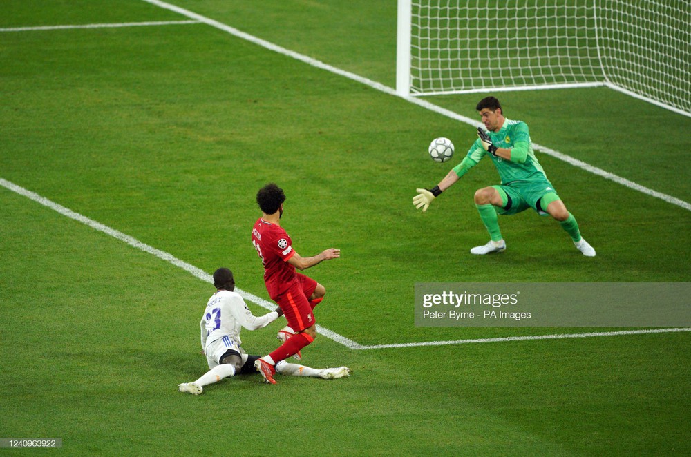TRỰC TIẾP Liverpool 0-1 Real Madrid: Liverpool dồn lên tấn công, Courtois liên tục cản phá - Ảnh 1.