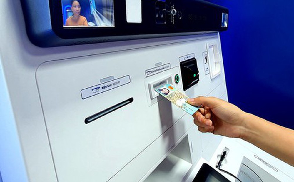 Rút tiền tại ATM bằng CCCD: Tiện và giảm rủi ro