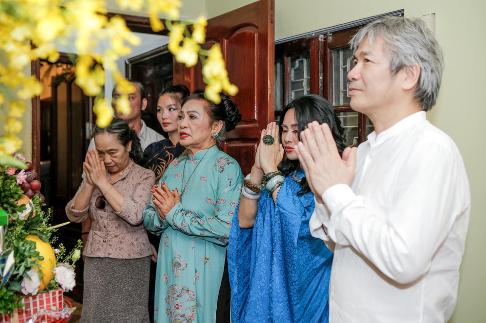 Diva Thanh Lam ở tuổi 53: Hai cuộc hôn nhân dang dở, hạnh phúc viên mãn bên bác sĩ Hùng - Ảnh 3.