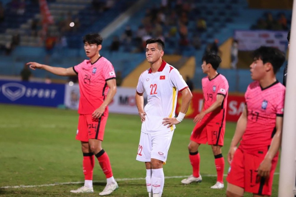 Lộ diện đội hình mạnh nhất của U23 Việt Nam tại SEA Games 31 - Ảnh 10.