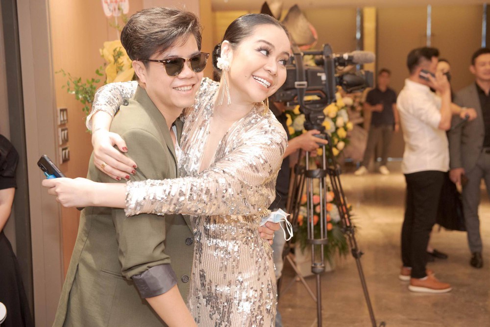 Dàn sao đến chúc mừng Nguyễn Đức Cường ra MV mới - Ảnh 8.