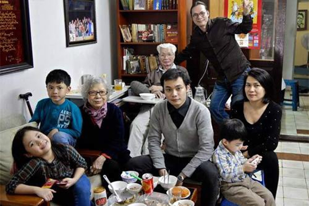 NSƯT Trần Lực ở tuổi 59: Sống hạnh phúc, viên mãn bên vợ 3 và các con - Ảnh 7.
