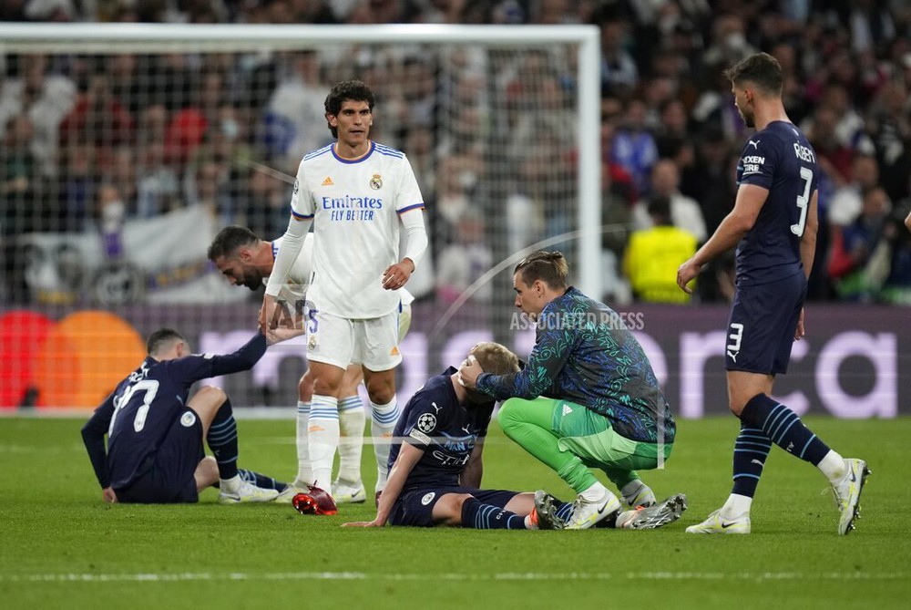 Man City thất thần, Real ăn mừng phấn kh&iacute;ch sau m&agrave;n lội ngược d&ograve;ng kh&ocirc;ng tưởng - Ảnh 5.