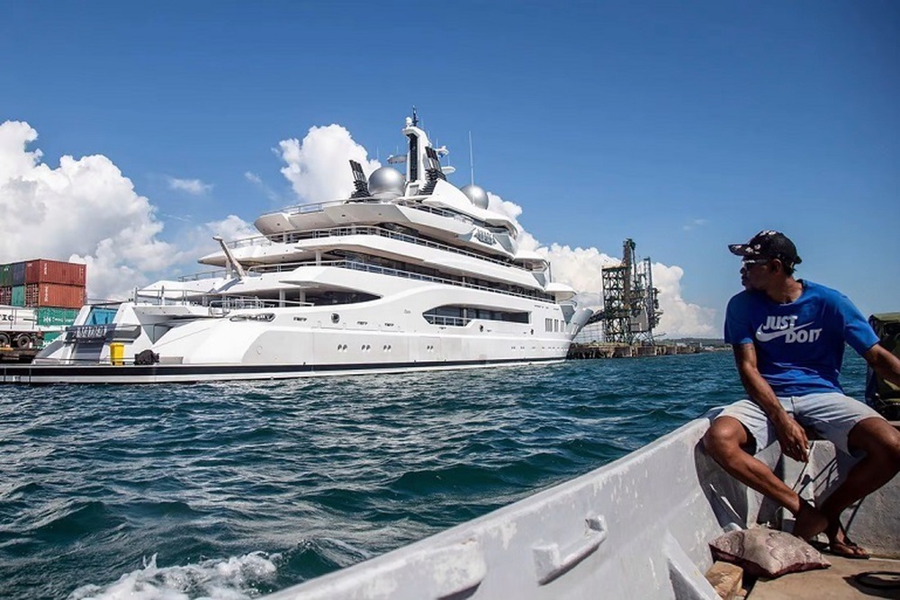 Tỷ phú Nga vừa bị tịch thu siêu du thuyền ở Fiji giàu cỡ nào? - Ảnh 1.