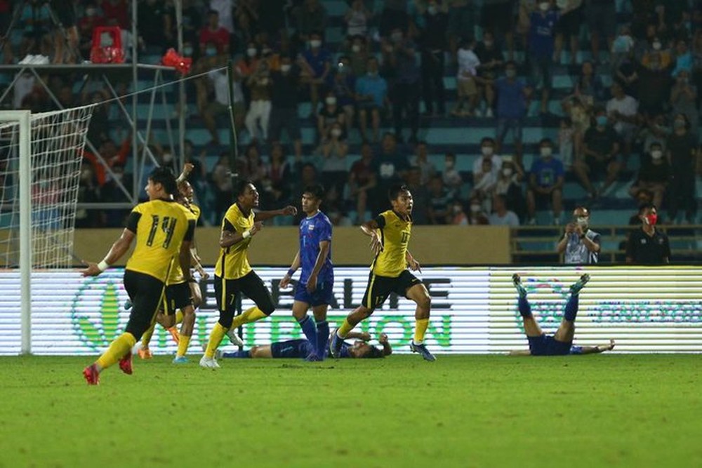 Chốt hạ phút cuối hạ gục U23 Thái Lan, U23 Malaysia ăn mừng như trận chung kết - Ảnh 4.