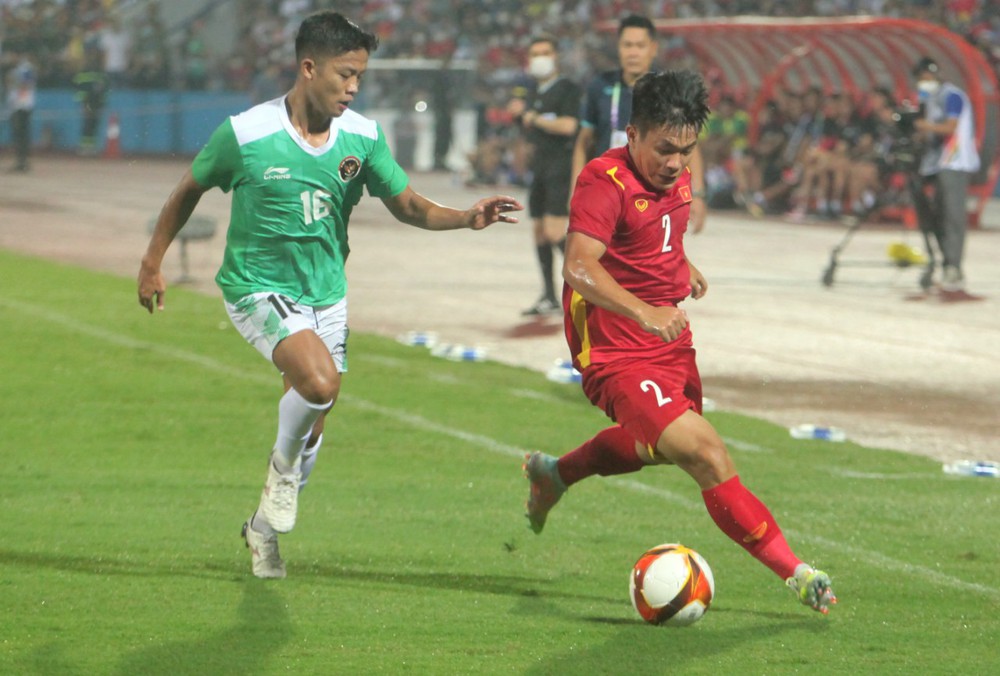 Thất thần vì thua đau U23 Việt Nam, U23 Indonesia có hành động phũ phàng với CĐV nhà - Ảnh 5.