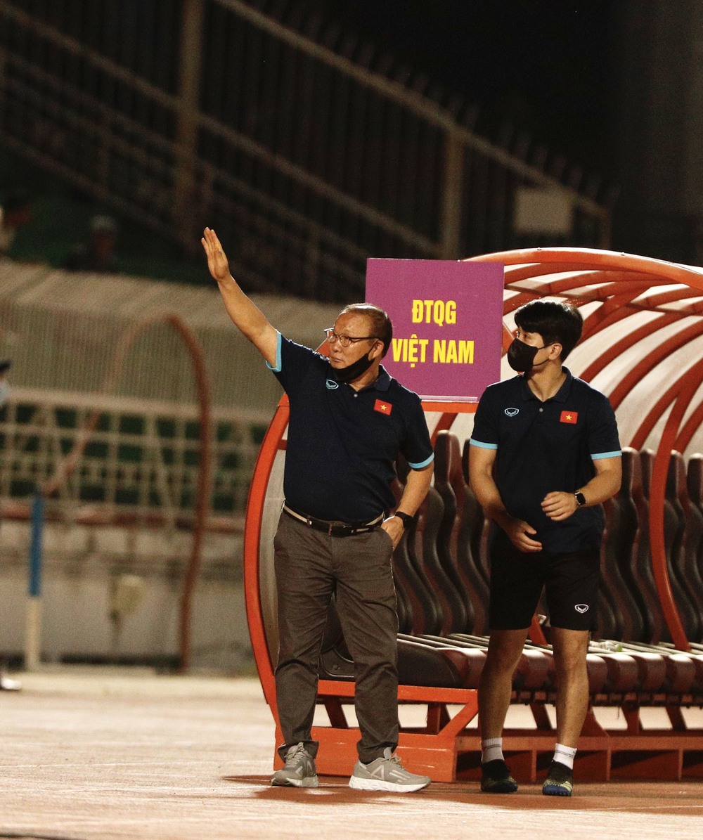 TRỰC TIẾP Việt Nam vs Afghanistan: HLV Park Hang-seo tung đội hình lạ đấu cường địch - Ảnh 1.