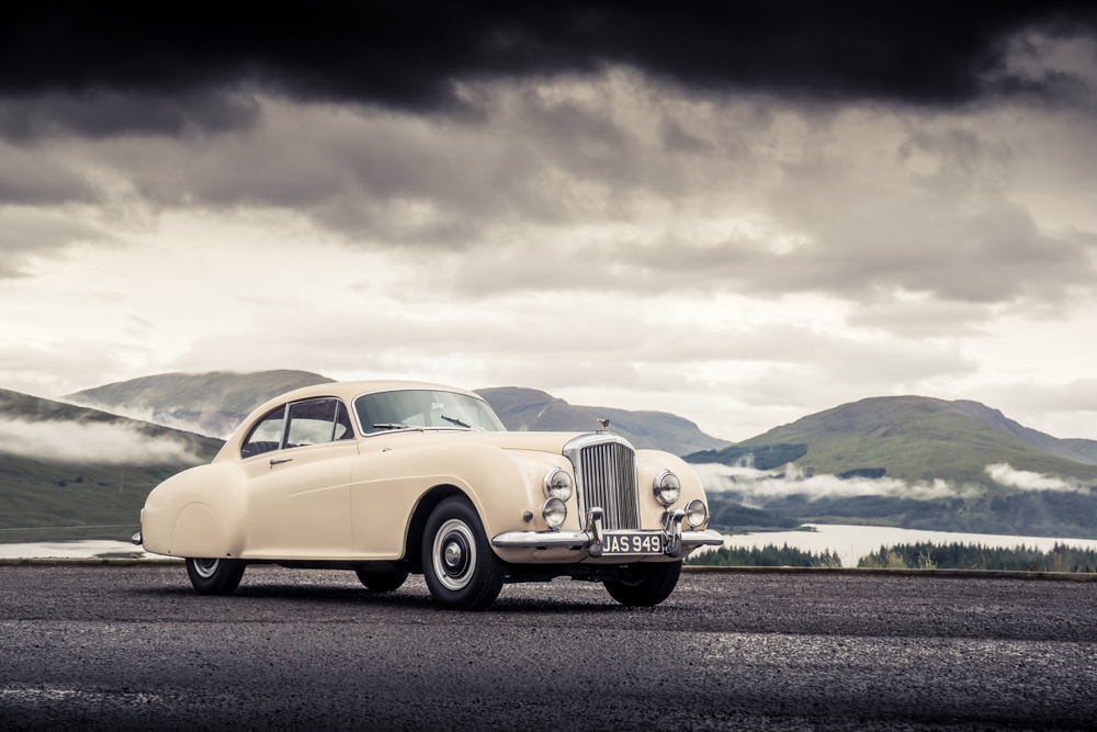 Bentley kỷ niệm 70 năm sản xuất chiếc Continental đầu tiên - Ảnh 6.
