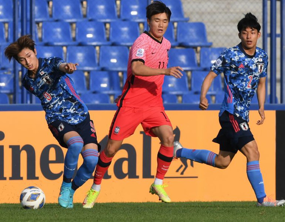 TRỰC TIẾP Bóng đá U23 Hàn Quốc 0-0 U23 Nhật Bản: Thế trận ăn miếng trả miếng quyết liệt - Ảnh 1.