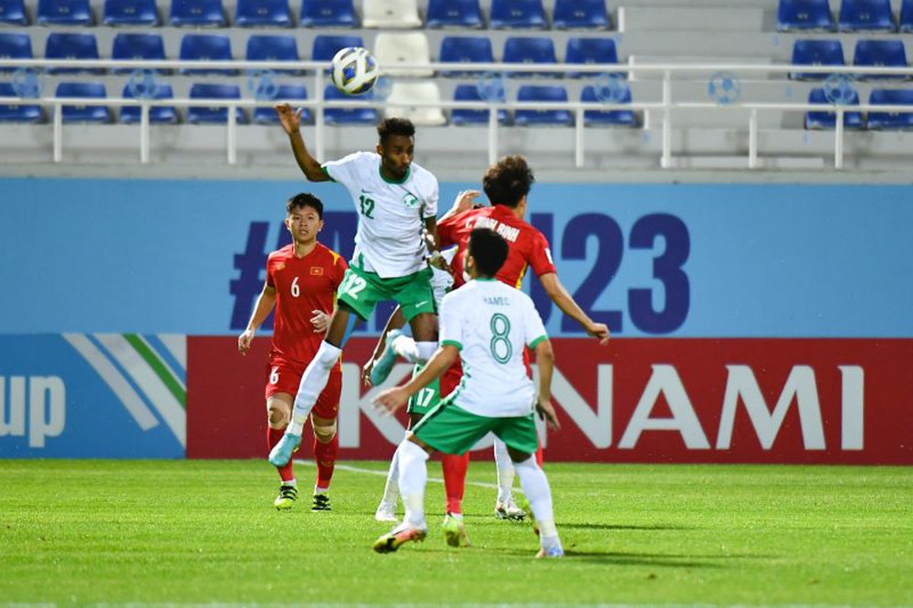 TRỰC TIẾP U23 Việt Nam 0-0 U23 Ả Rập Xê Út: U23 Việt Nam nhập cuộc đầy tự tin - Ảnh 1.