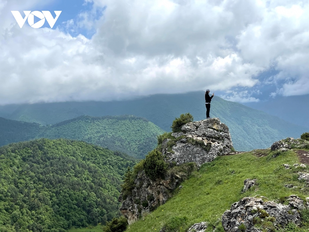 Khám phá thiên nhiên tuyệt đẹp vùng Bắc Kavkaz, Nga - Ảnh 3.