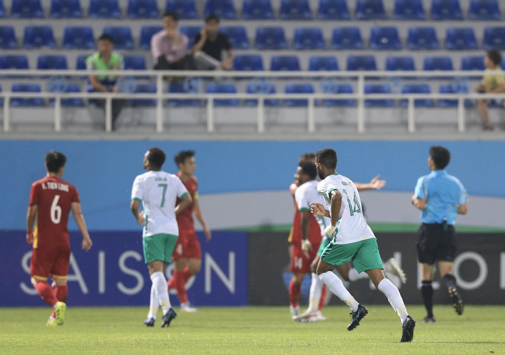 TRỰC TIẾP U23 Việt Nam 0-1 U23 Ả Rập Xê Út: Bàn thua đáng tiếc của U23 Việt Nam - Ảnh 1.