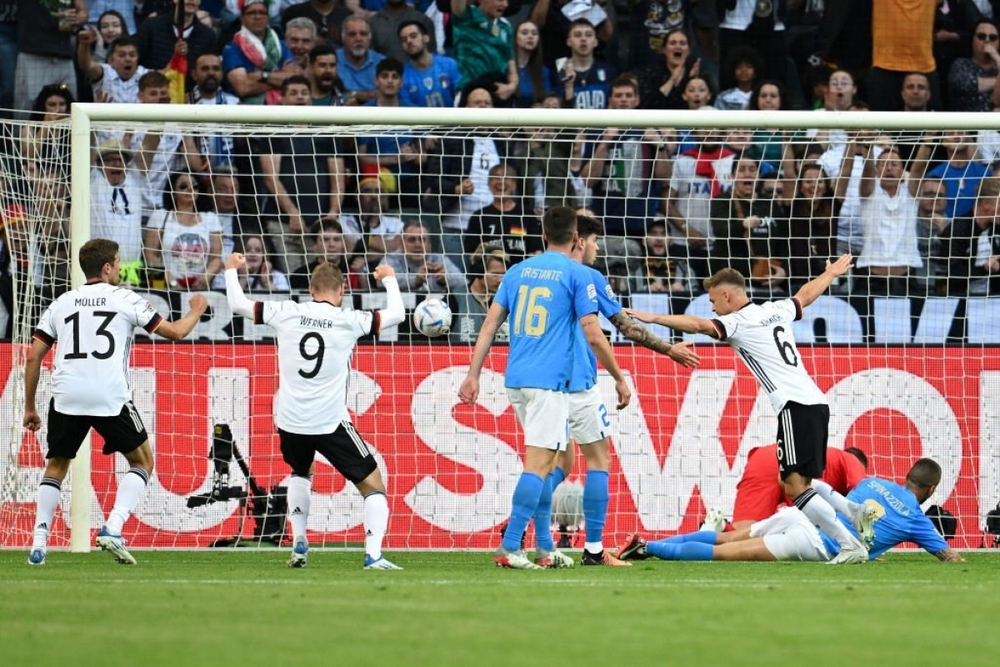 Ghi 5 bàn dễ như đá tập, Đức đại thắng Italia ở Nations League - Ảnh 1.