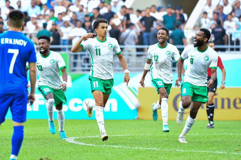 TRỰC TIẾP U23 Uzbekistan 0-1 U23 Ả Rập Xê Út: Ả Rập Xê Út mở tỉ số bằng siêu phẩm - Ảnh 1.