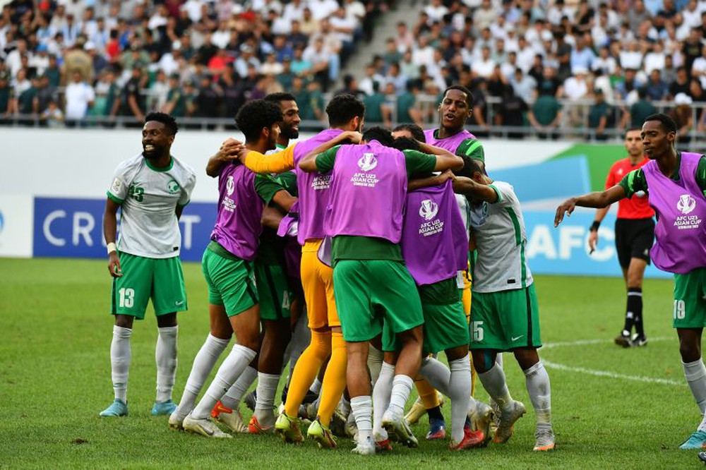 [Kết thúc] U23 Uzbekistan 0-2 U23 Ả Rập Xê Út: U23 Ả Rập Xê Út lên ngôi vô địch U23 châu Á - Ảnh 1.