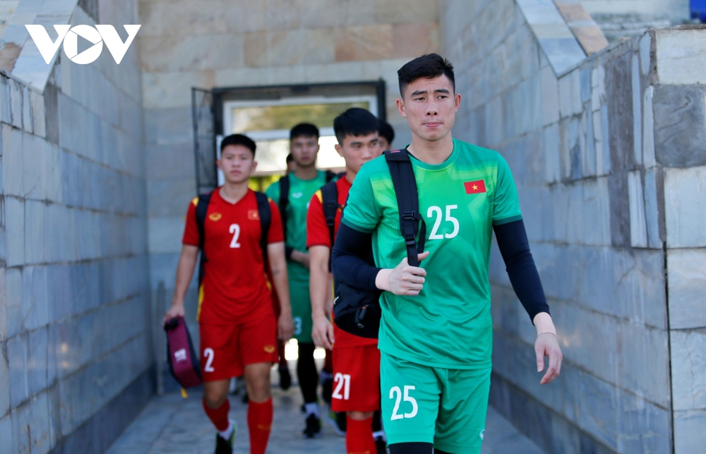 U23 Việt Nam và U23 Thái Lan thi nhau đi bộ trước thềm đại chiến - Ảnh 1.