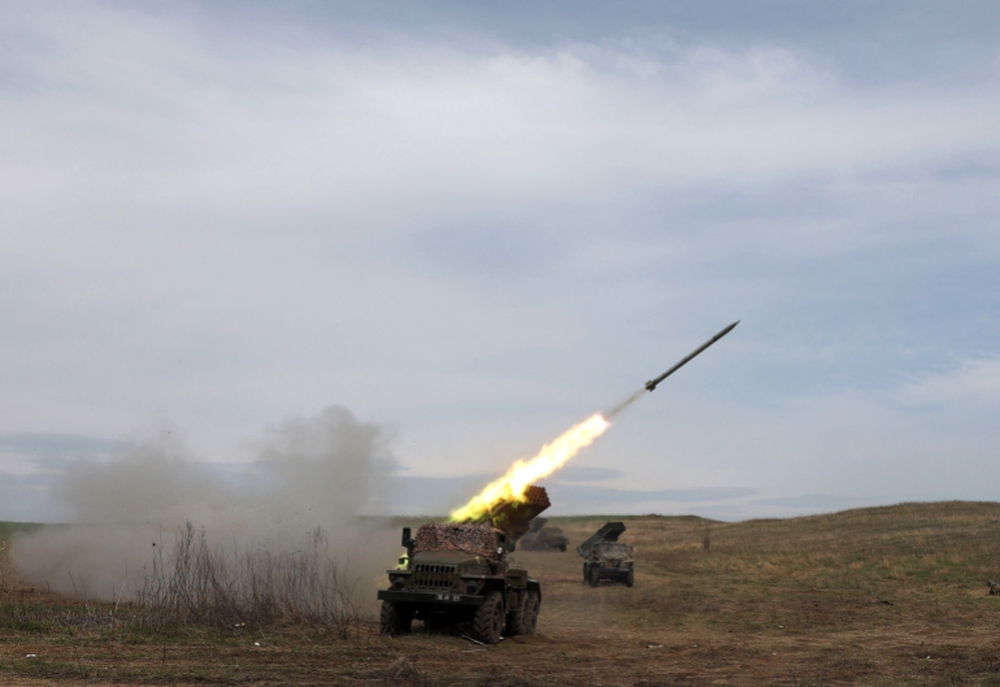 Uy lực của hệ thống HIMARS mà Mỹ sắp gửi cho Ukraine - Ảnh 2.