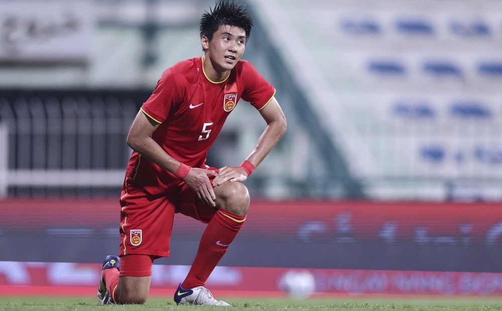 Bỏ giải châu Á, bóng đá Trung Quốc tụt hạng nặng nề, rơi xuống cùng nhóm với… Brunei