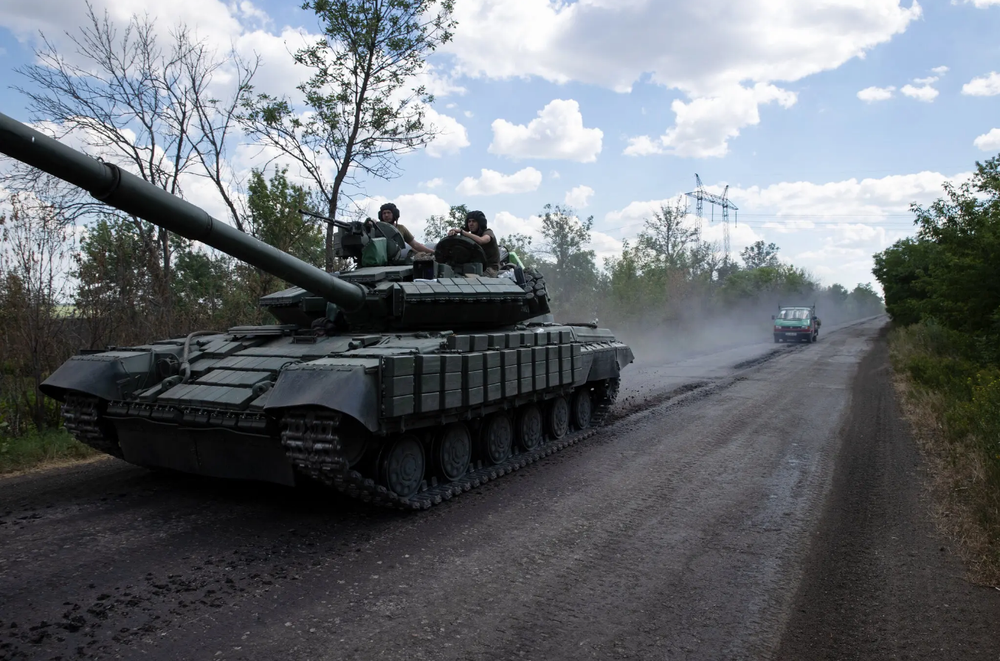 Ukraine: Nga đặt hạn chót cho giao tranh ở Lugansk - Ảnh 2.