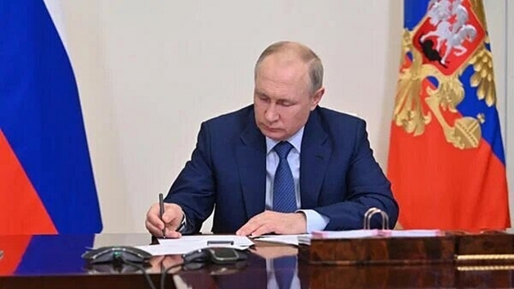 Tổng thống Putin ký sắc lệnh thanh toán nợ ngoại tệ của Nga bằng đồng rúp - Ảnh 1.