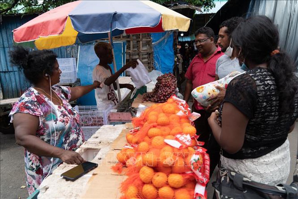  Thủ tướng Sri Lanka thừa nhận nền kinh tế đã sụp đổ hoàn toàn  - Ảnh 5.