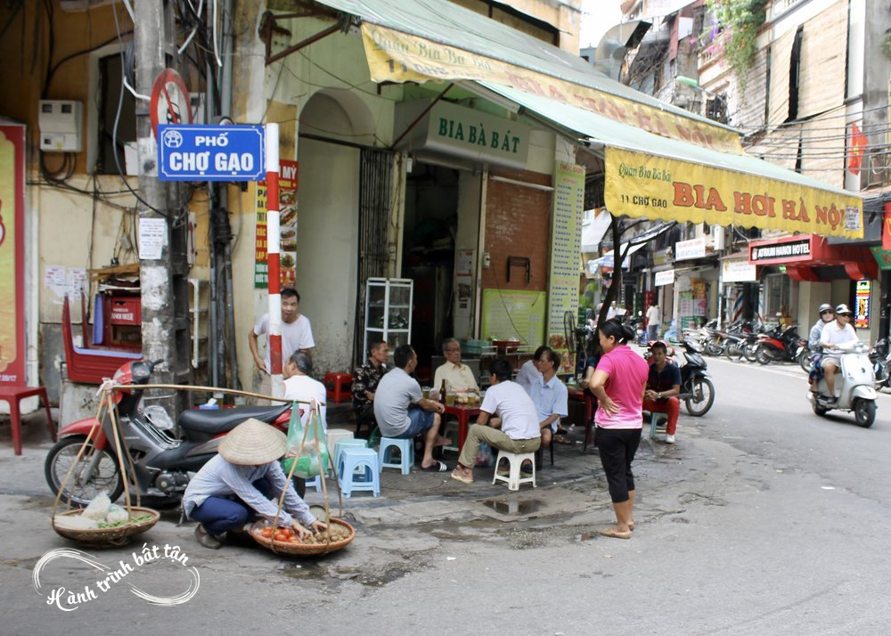 Phép màu Hà Nội và những niềm vui bất ngờ khiến khách Tây kinh ngạc và choáng váng - Ảnh 4.