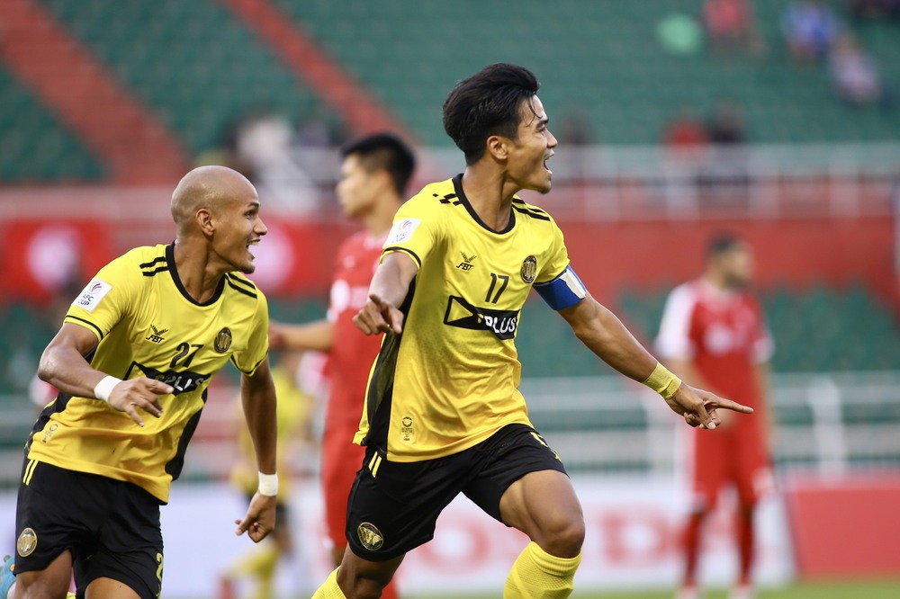 TRỰC TIẾP Viettel 0-1 Young Elephants: Đại diện Việt Nam nhận cú sốc khó ngờ - Ảnh 2.