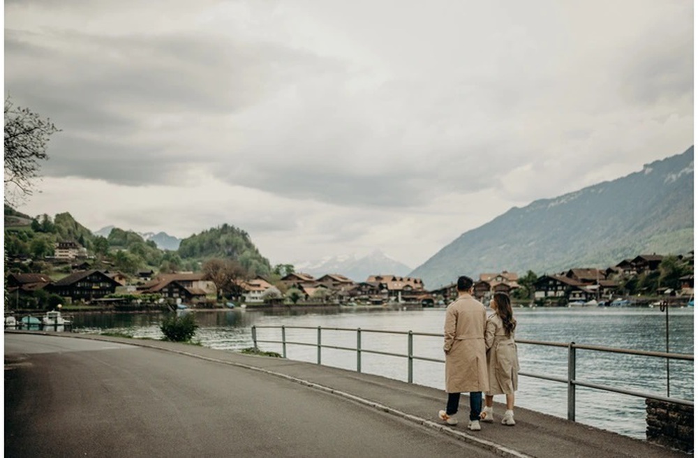 Bộ ảnh du lịch Thụy Sĩ đẹp như tranh vẽ của cặp đôi 9X khiến dân ‘ghiền’ du lịch mê tít - Ảnh 1.